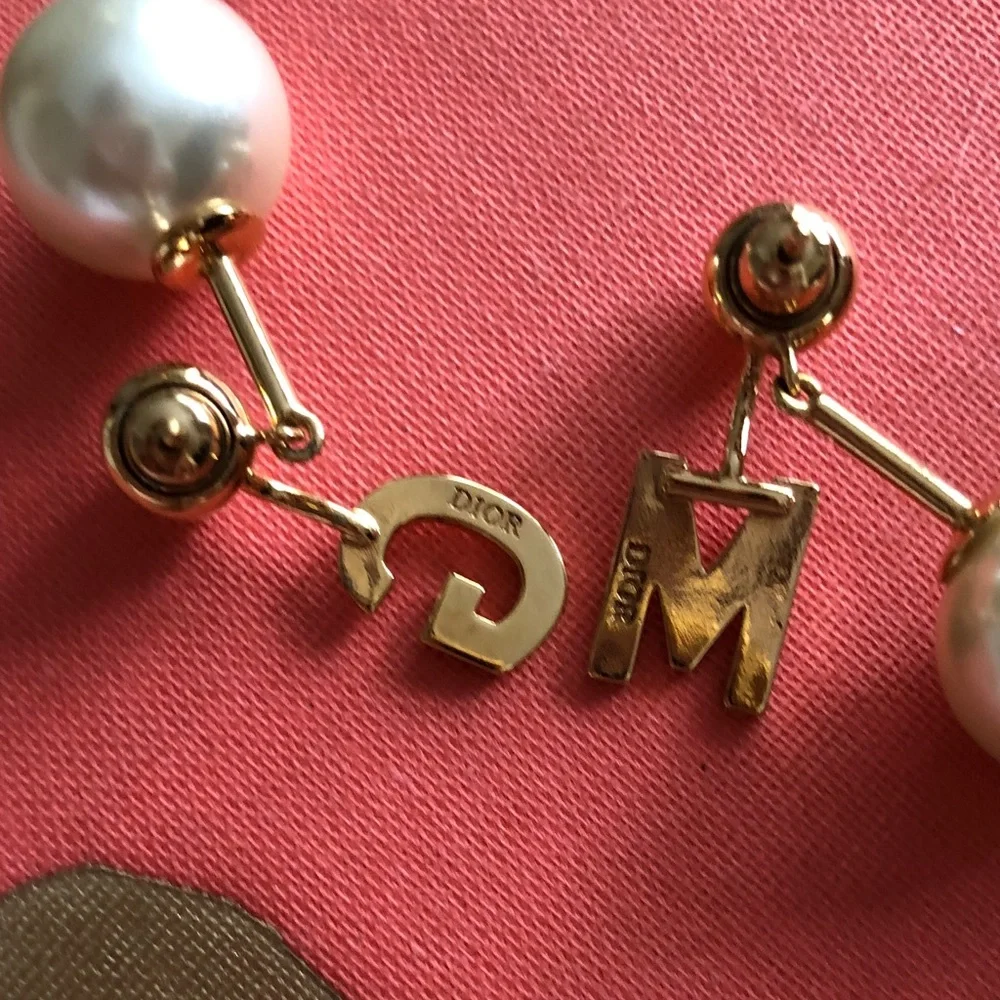 Dior Gold Pearl Drop Initial Earrings - G M - Picture 3 of 5